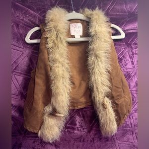 Est. 1989 Place tan brown fur-trimmed vest, 3T toddler girl, faux suede